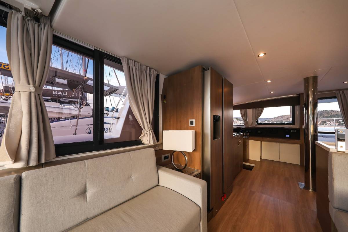 Bali 4.8, Carpe Diem | Yacht Charter Croatia