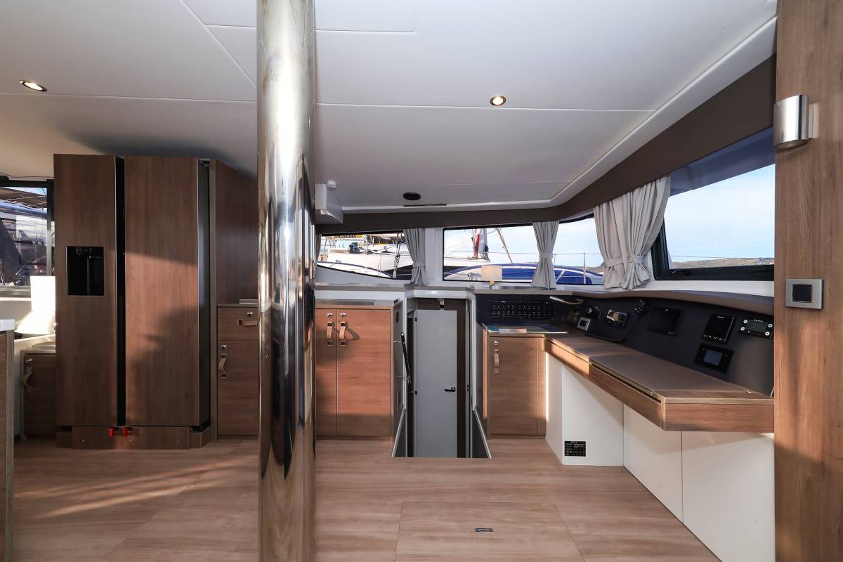 Bali 4.8, Carpe Diem | Yacht Charter Croatia