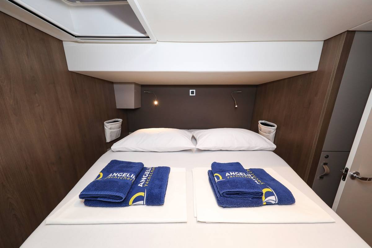 Bali 4.8, Carpe Diem | Yacht Charter Croatia