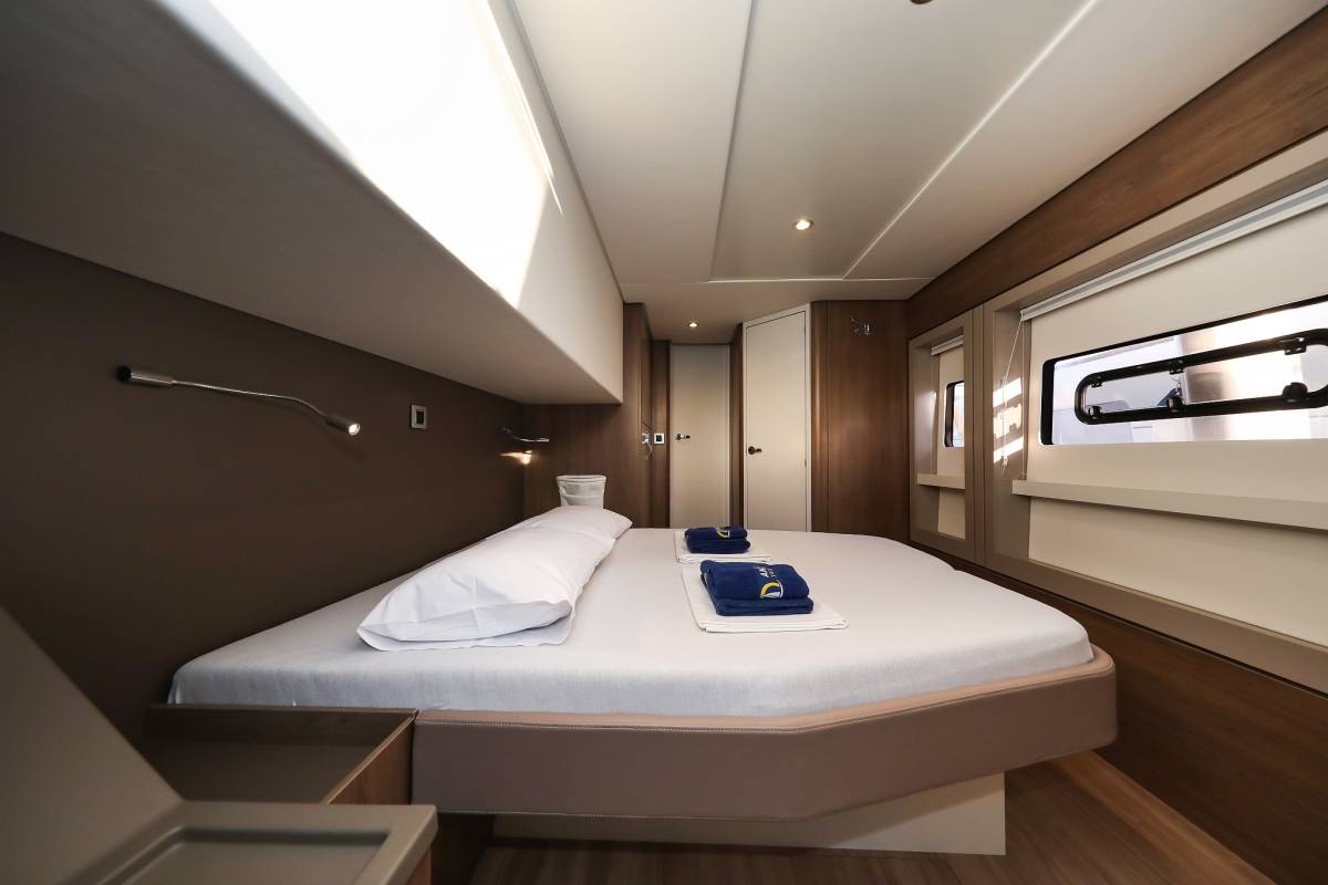 Bali 4.8, Carpe Diem | Yacht Charter Croatia