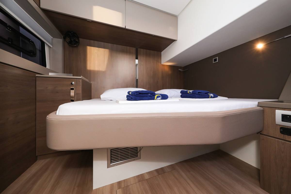 Bali 4.8, Carpe Diem | Yacht Charter Croatia