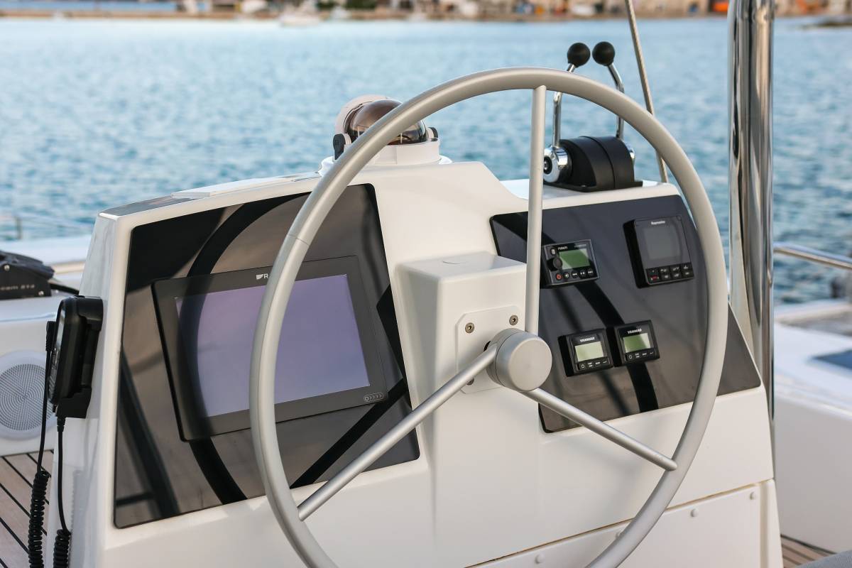 Bali 4.8, Carpe Diem | Yacht Charter Croatia