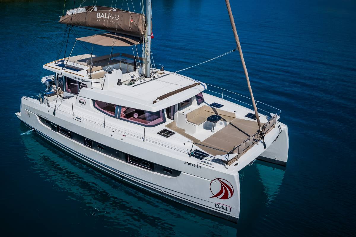 Bali 4.8, Esthera | Yacht Charter Croatia