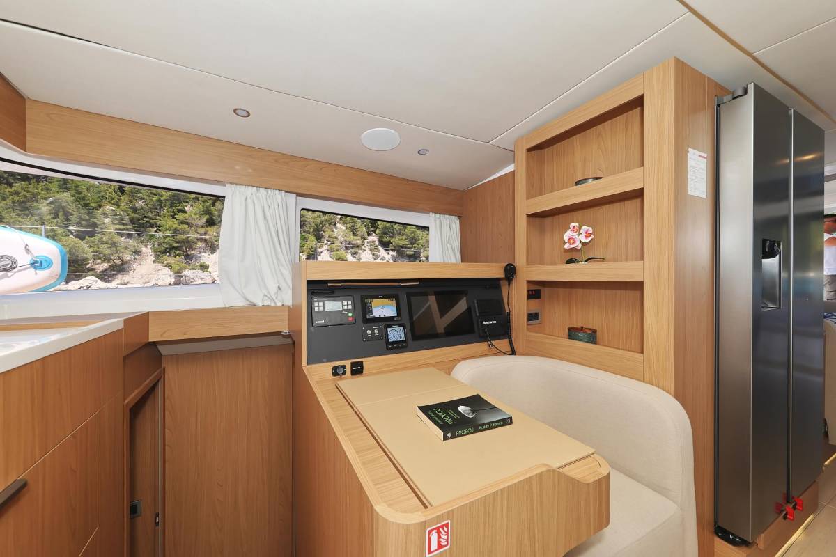 Bali 5.2, VoilĂ ! | Yacht Charter Croatia