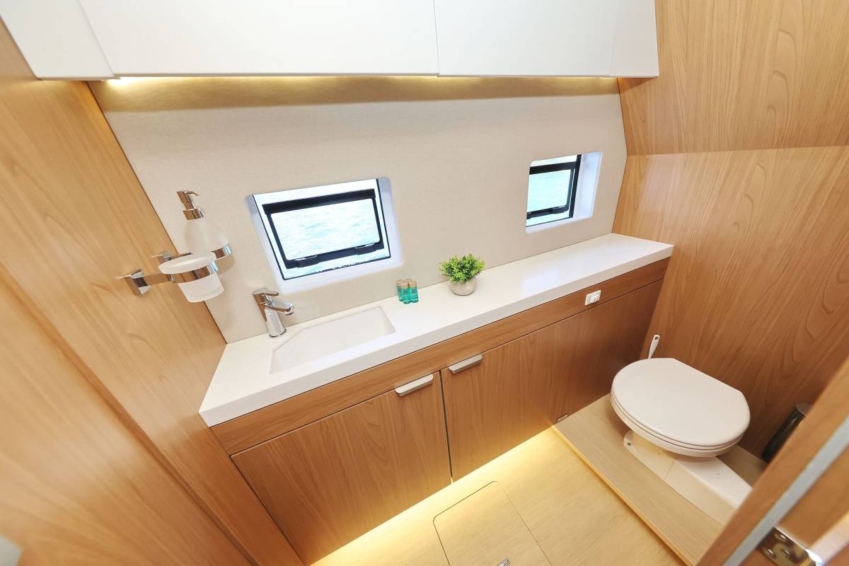Bali 5.2, VoilĂ ! | Yacht Charter Croatia