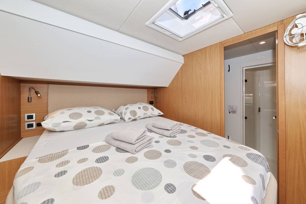 Bali 5.2, VoilĂ ! | Yacht Charter Croatia