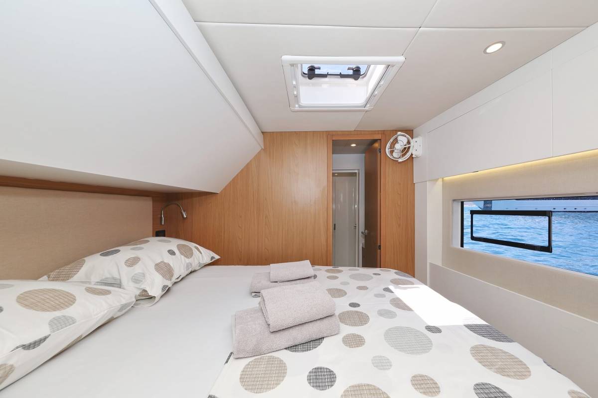 Bali 5.2, VoilĂ ! | Yacht Charter Croatia