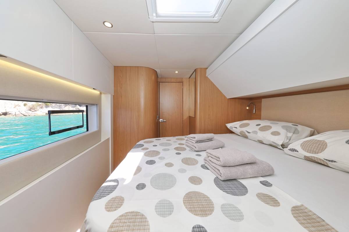 Bali 5.2, VoilĂ ! | Yacht Charter Croatia