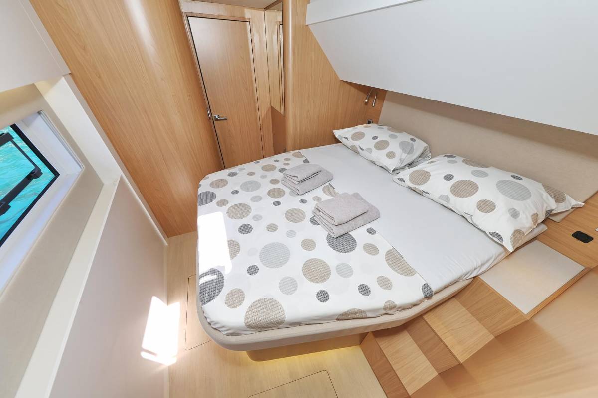 Bali 5.2, VoilĂ ! | Yacht Charter Croatia