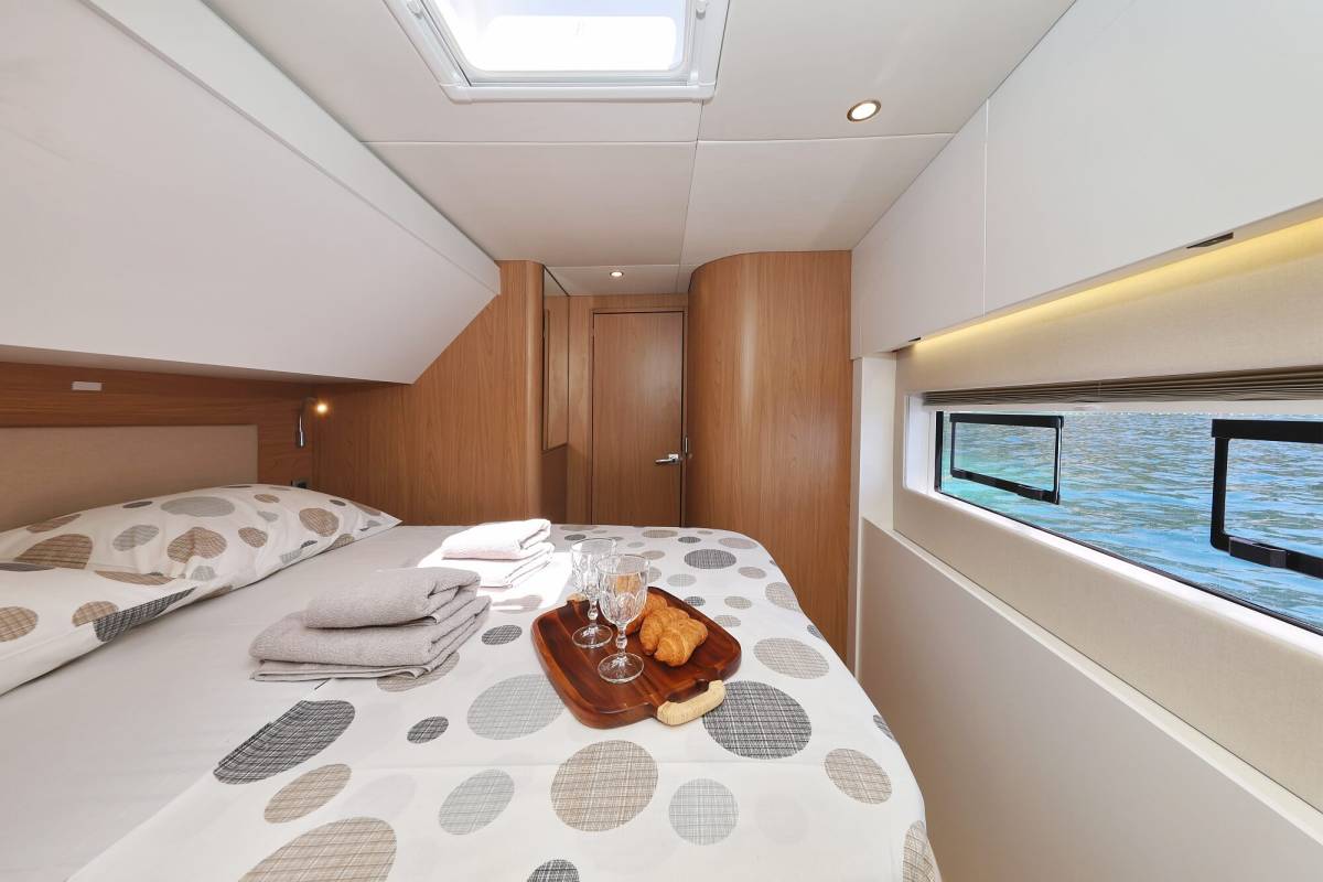 Bali 5.2, VoilĂ ! | Yacht Charter Croatia