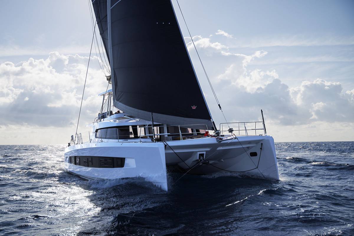 Bali 5.2, Lumière | Yacht Charter Croatia
