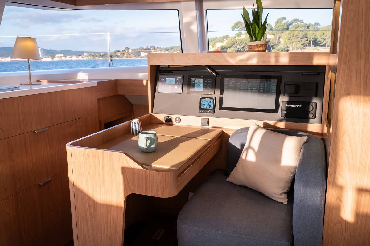 Bali 5.2, Lumière | Yacht Charter Croatia