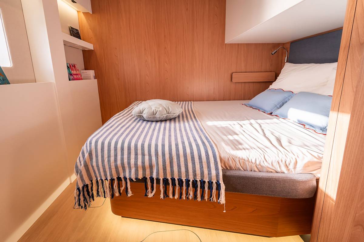 Bali 5.2, Lumière | Yacht Charter Croatia