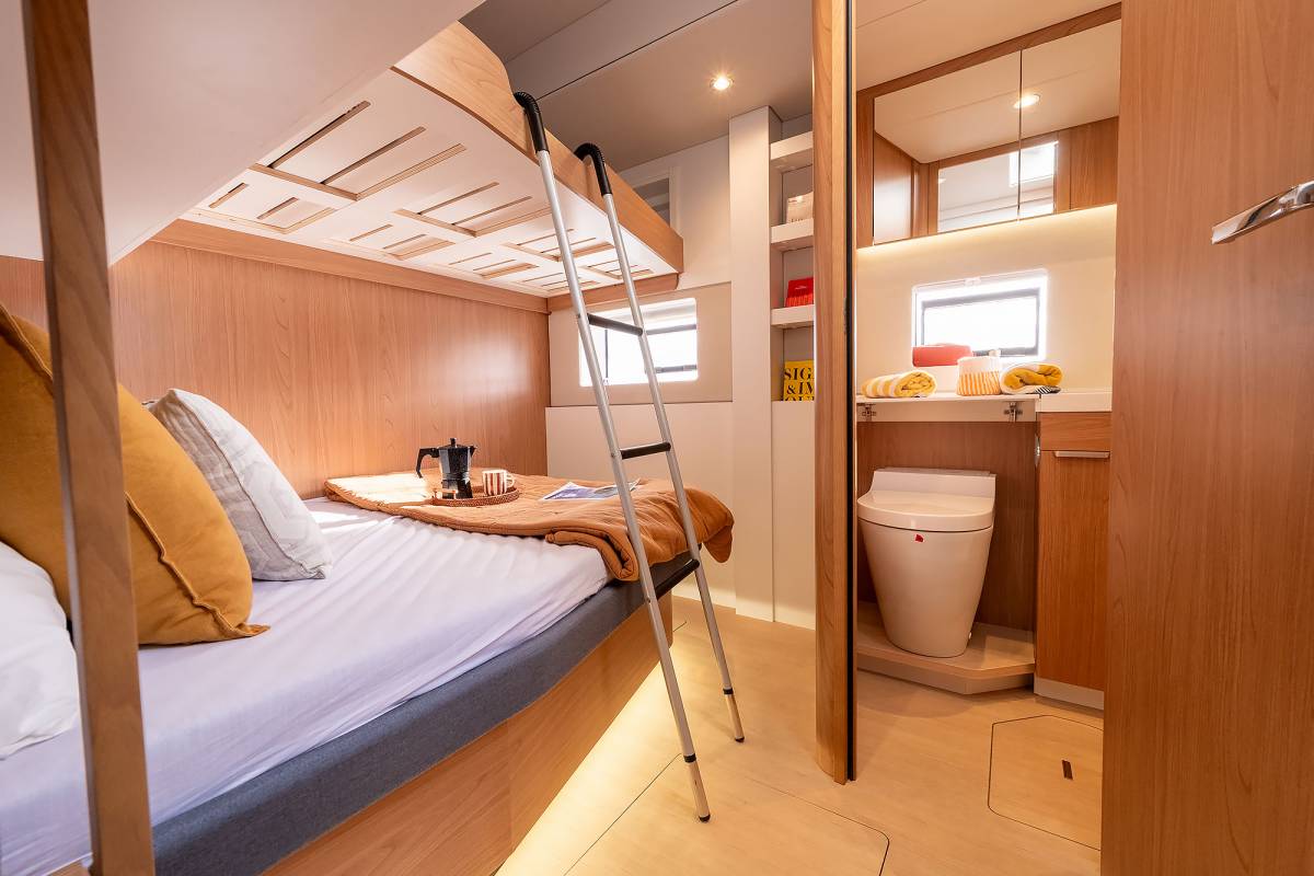 Bali 5.2, Lumière | Yacht Charter Croatia