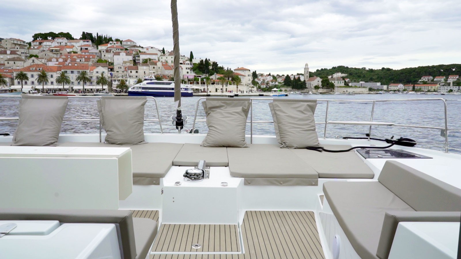 Bali 5.4, Namaste of Bali | Yacht Charter Croatia