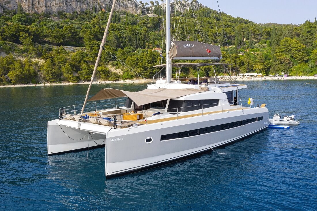Bali 5.4, Marea I | Yacht Charter Croatia