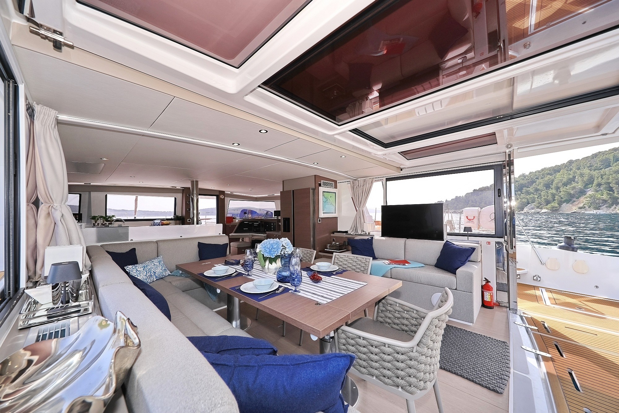 Bali 5.4, Marea I | Yacht Charter Croatia