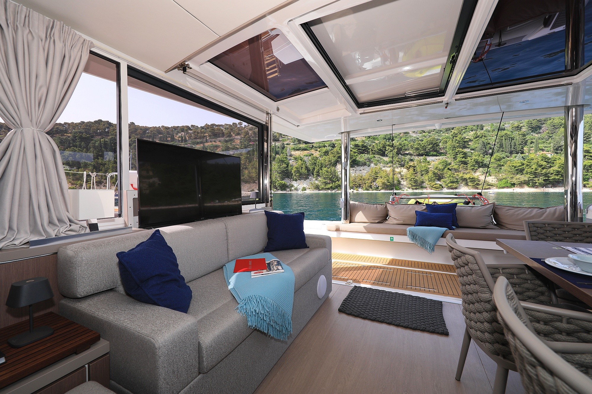 Bali 5.4, Marea I | Yacht Charter Croatia