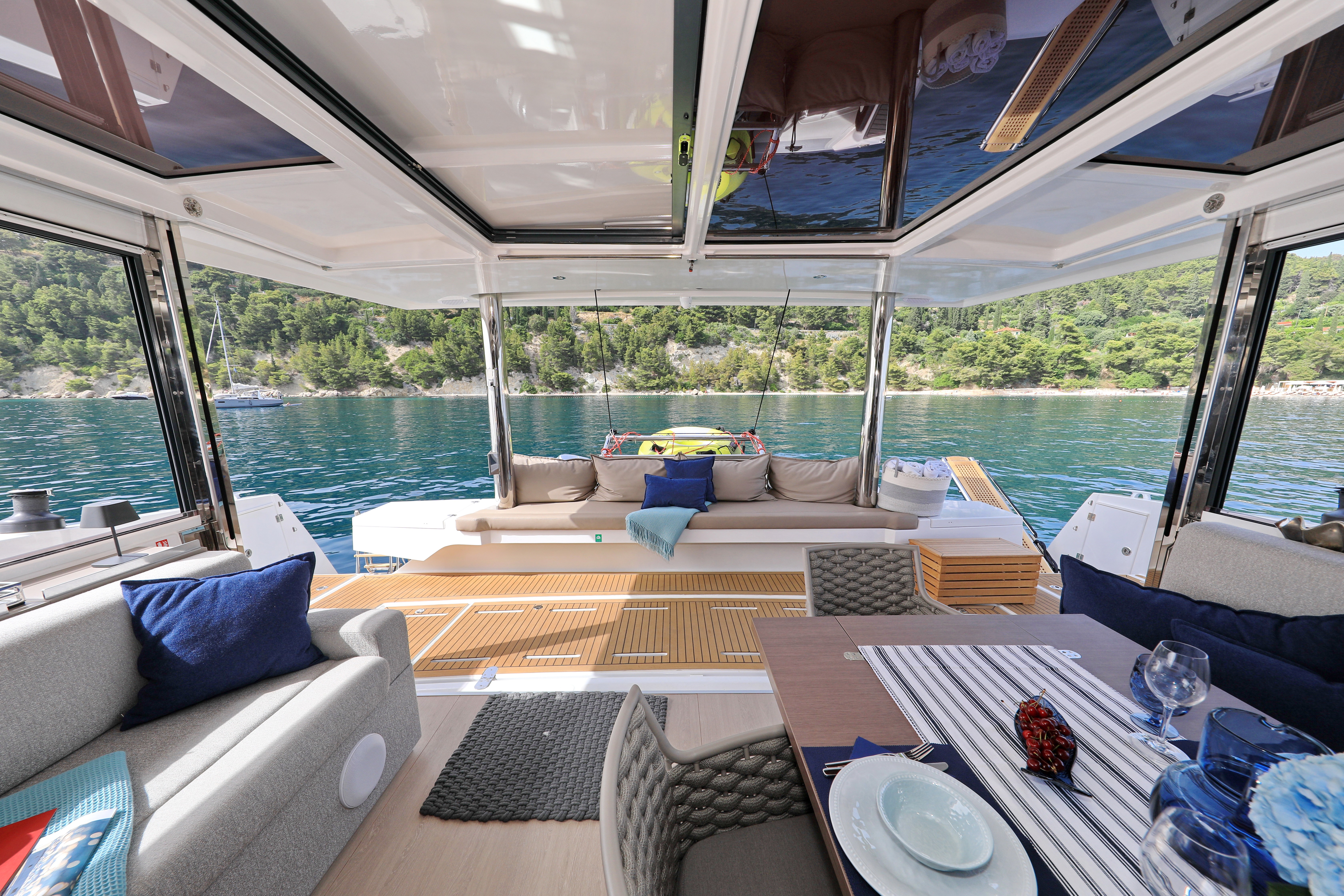 Bali 5.4, Marea I | Yacht Charter Croatia