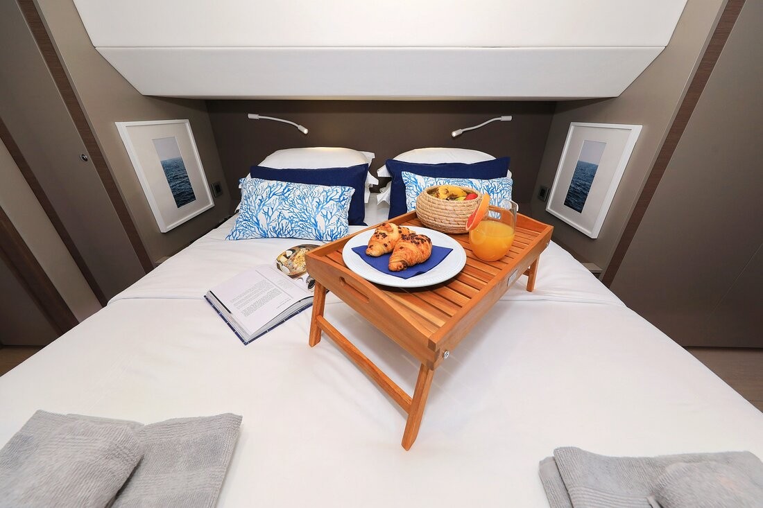 Bali 5.4, Marea I | Yacht Charter Croatia