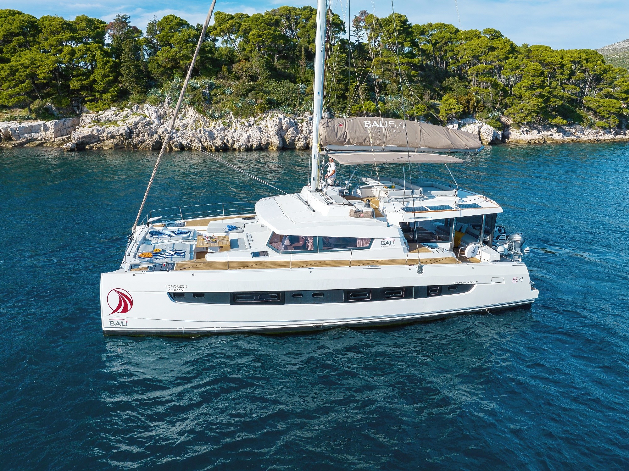 Bali 5.4, EQ Horizon | Yachtcharter Kroatien