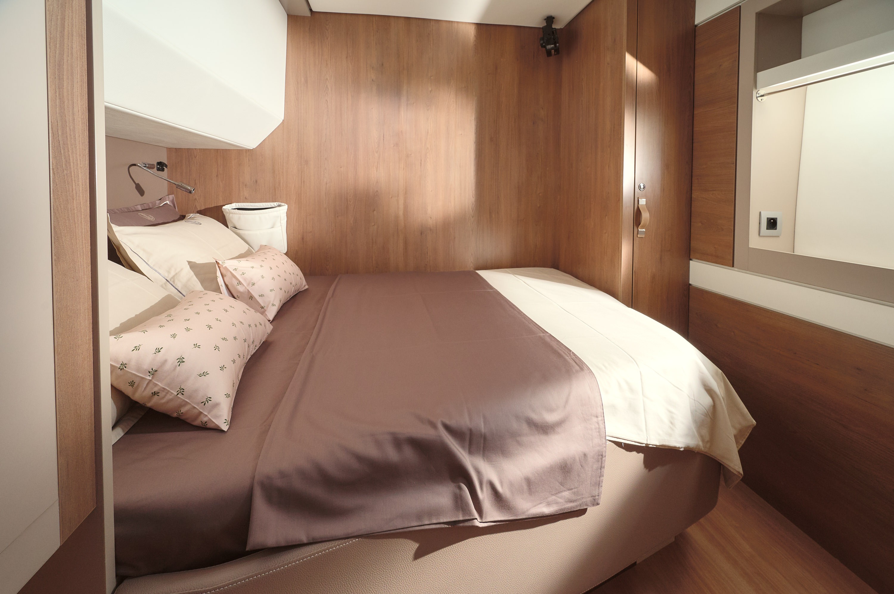 Bali 5.4, Joža | Yacht Charter Croatia