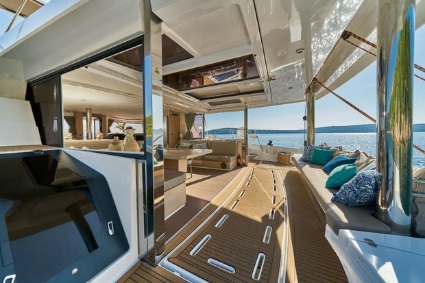 Bali 5.4, Joža | Yacht Charter Croatia