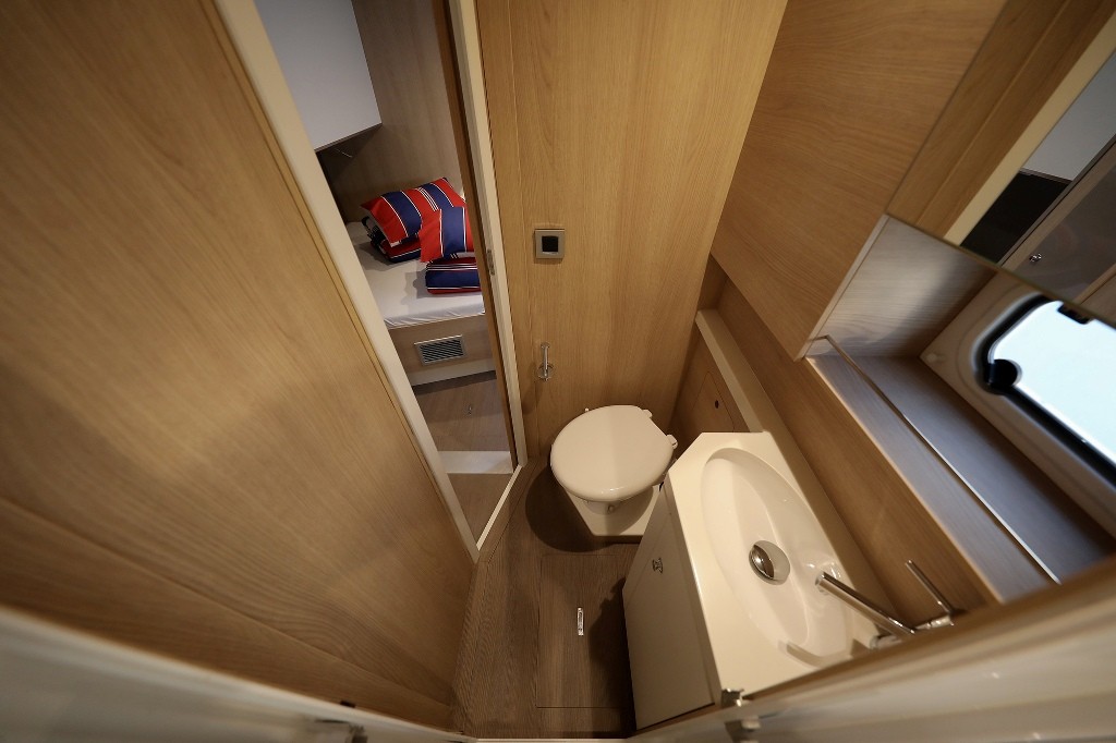 Bali 5.4, Lalounge | Yachtcharter Kroatien