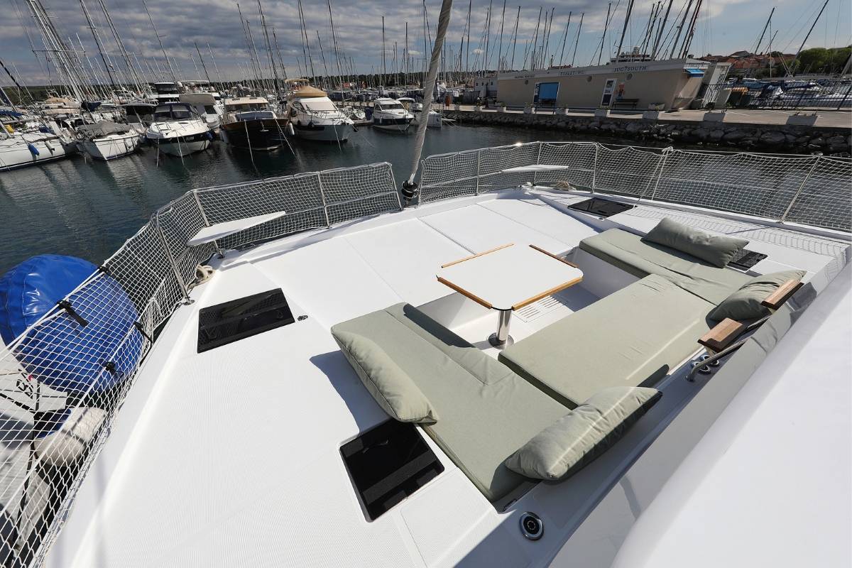 Bali Catsmart, Starseeker | Yacht Charter Croatia