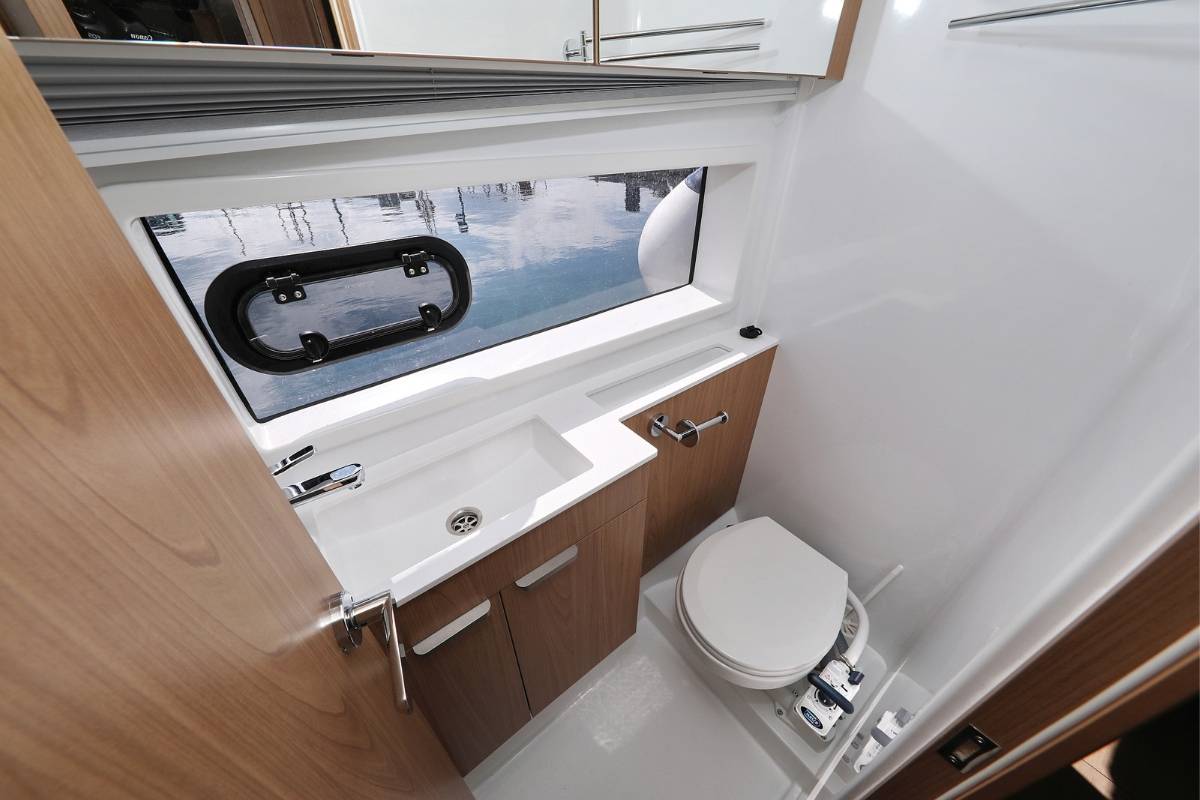 Bali Catsmart, Starseeker | Yacht Charter Croatia