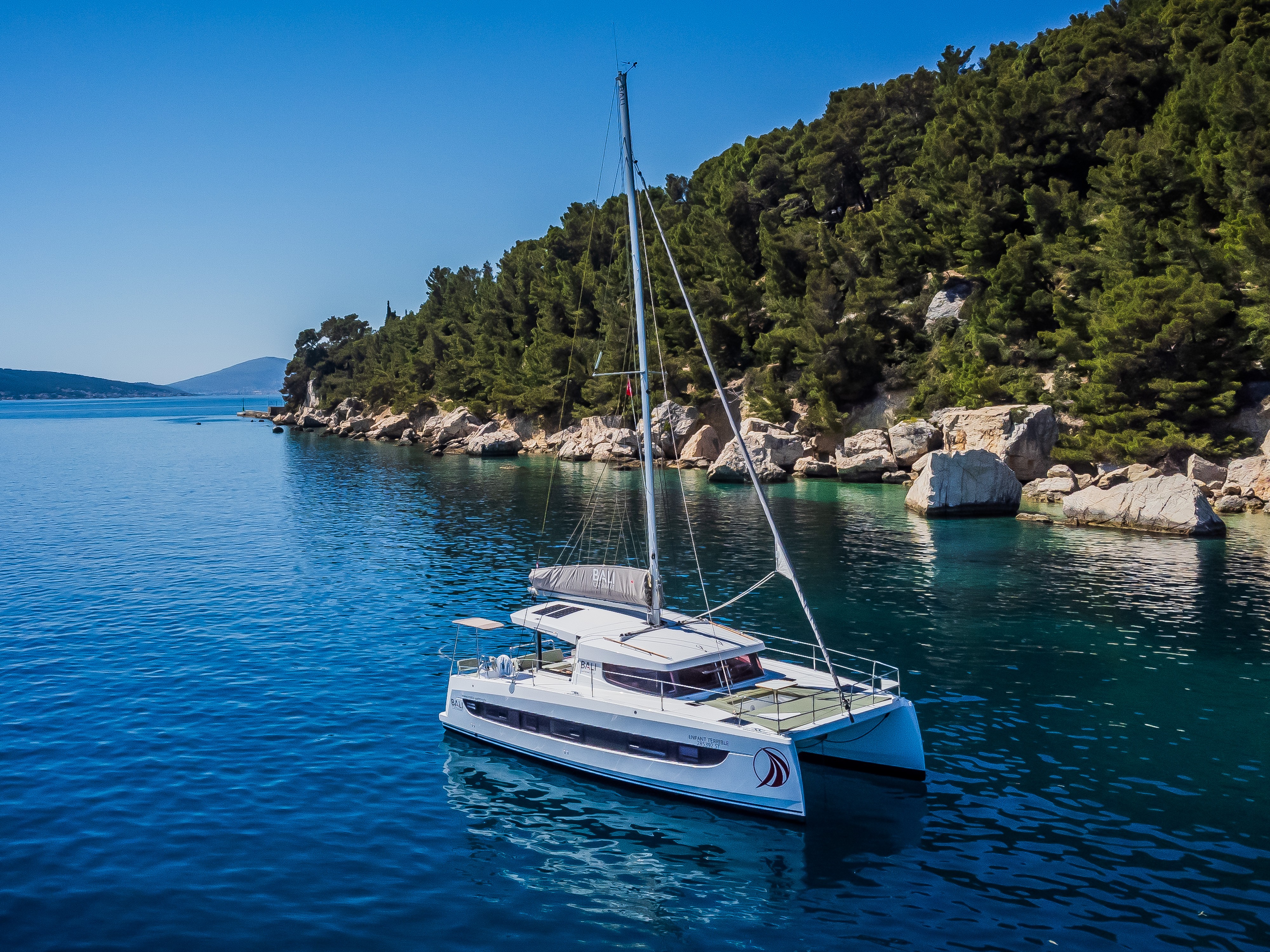 Bali Catsmart, Enfant Terrible | Yachtcharter Kroatien