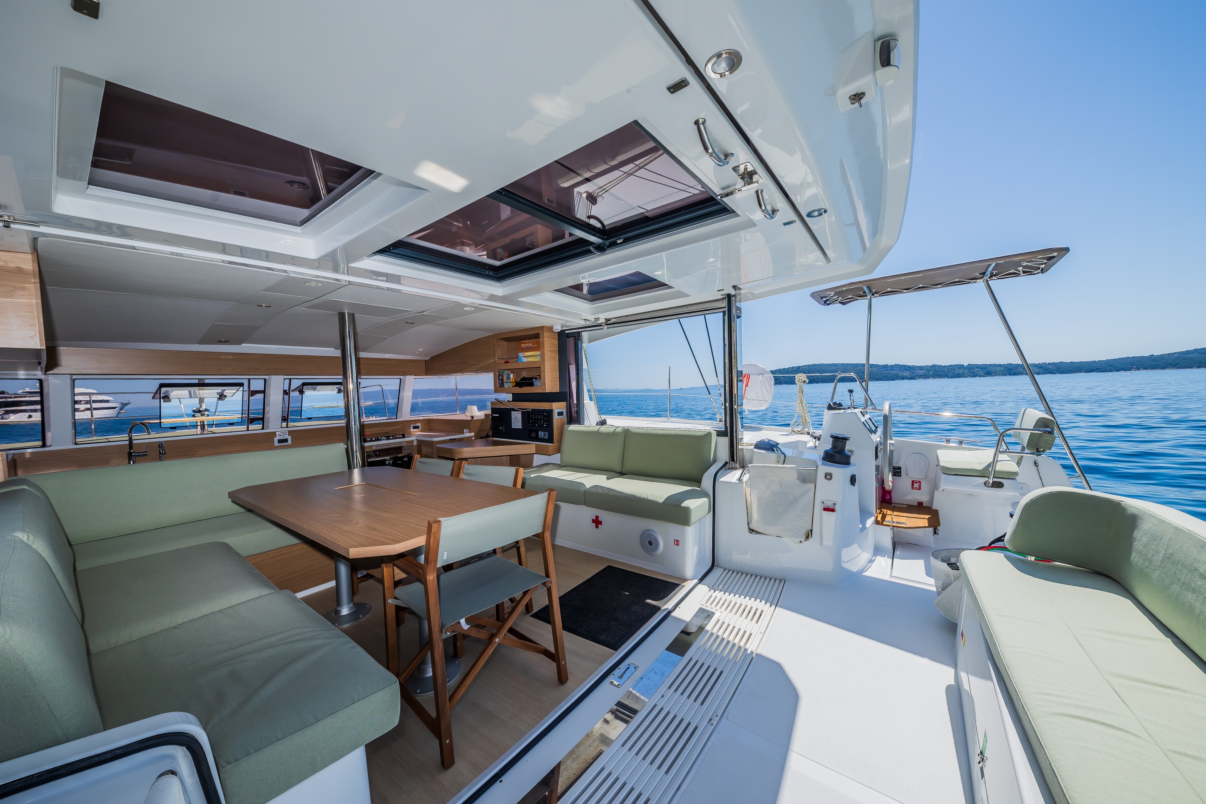 Bali Catsmart, Enfant Terrible | Yachtcharter Kroatien