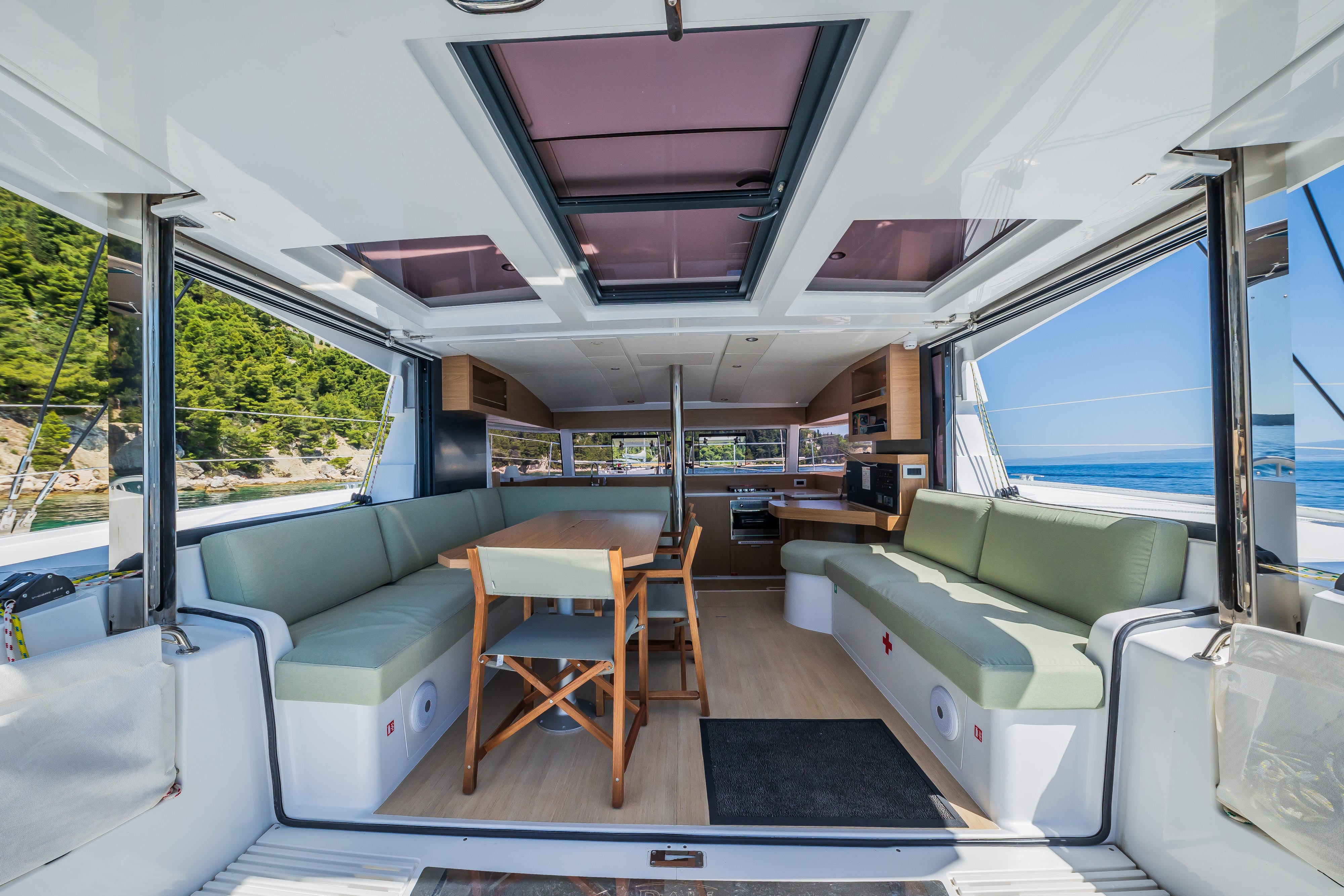 Bali Catsmart, Enfant Terrible | Yachtcharter Kroatien