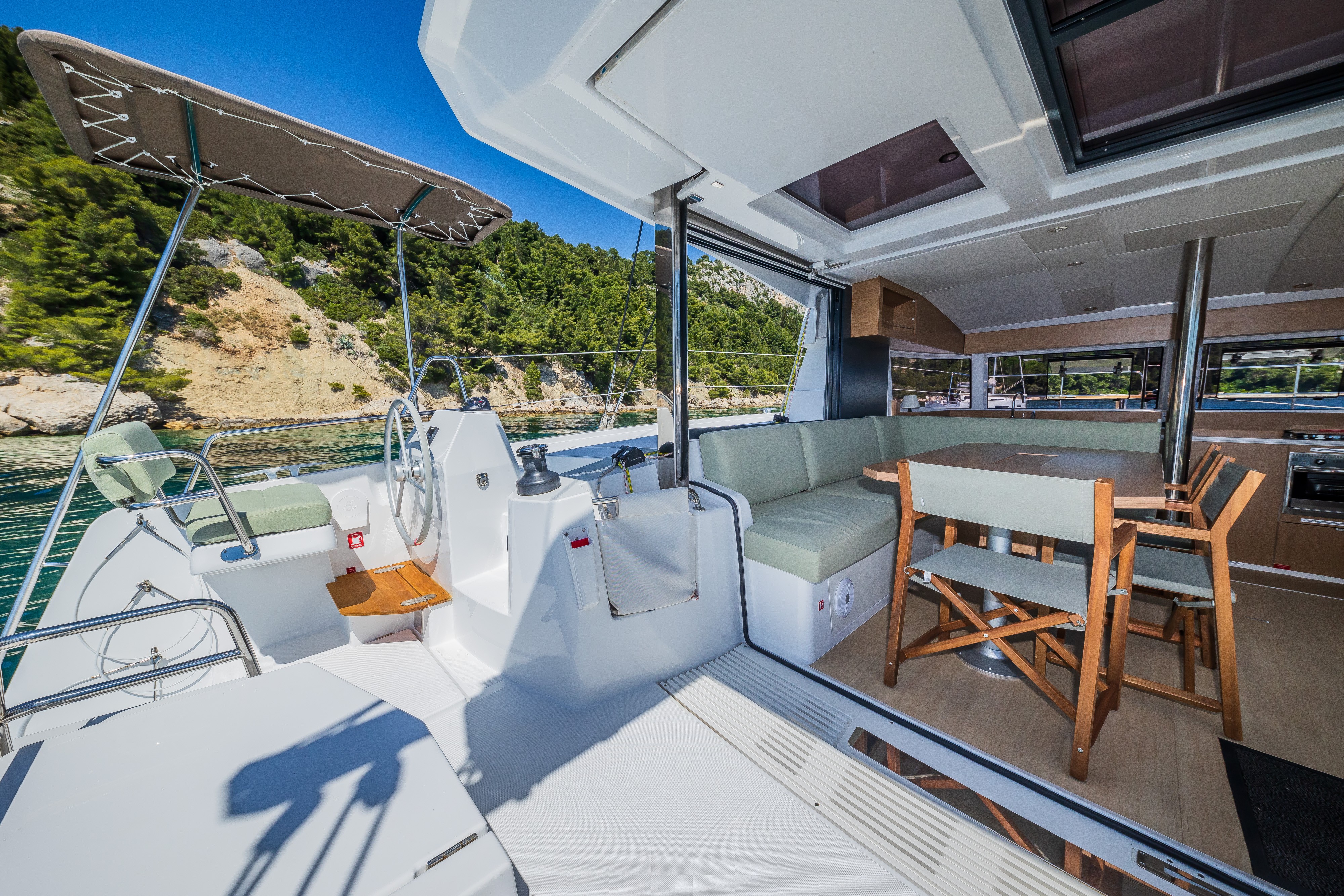 Bali Catsmart, Enfant Terrible | Yachtcharter Kroatien