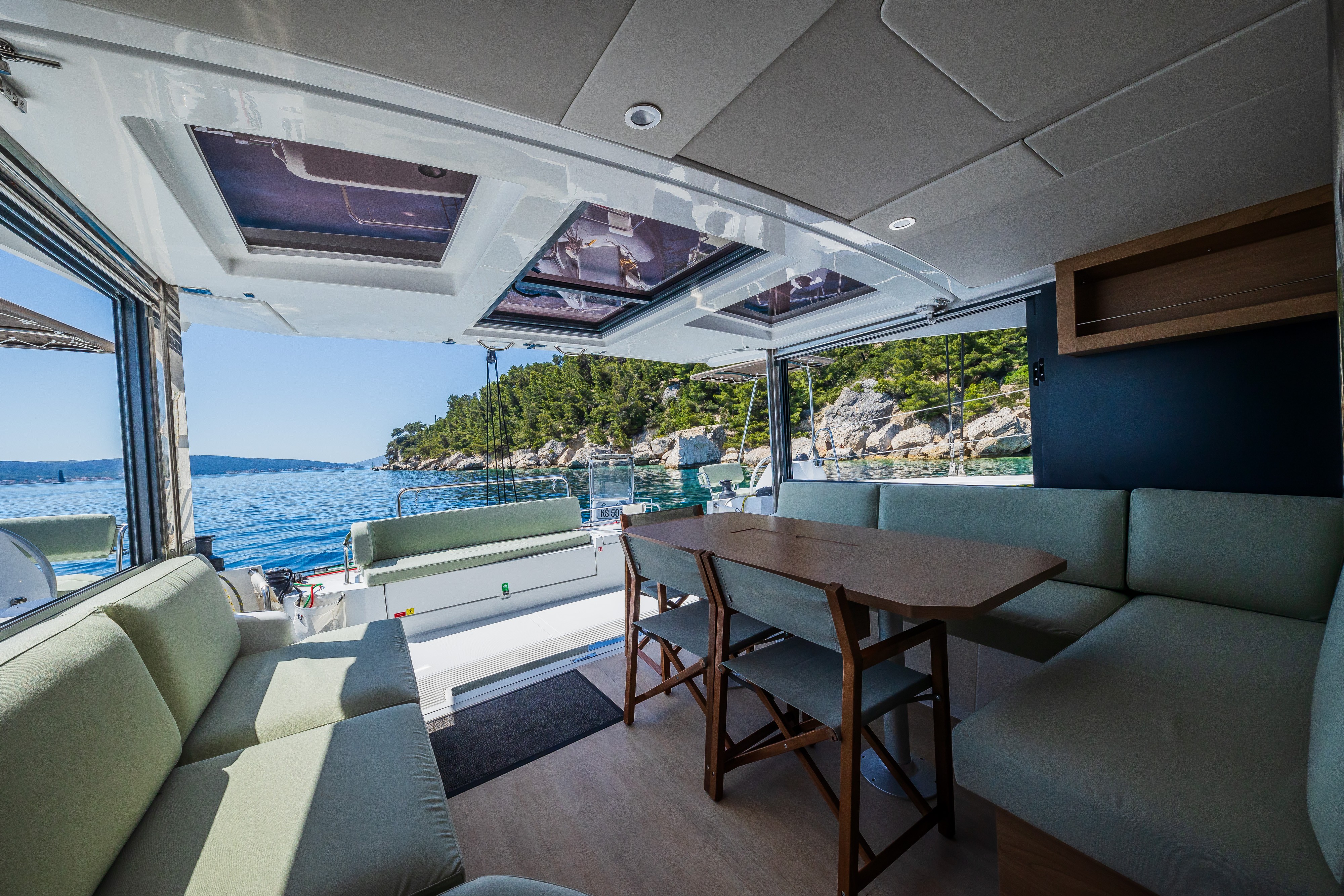 Bali Catsmart, Enfant Terrible | Yachtcharter Kroatien
