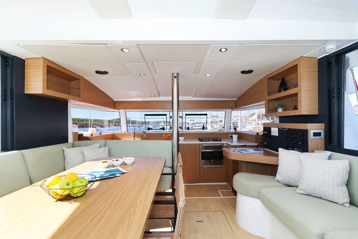 Bali Catsmart, Arpina | Yacht Charter Croatia