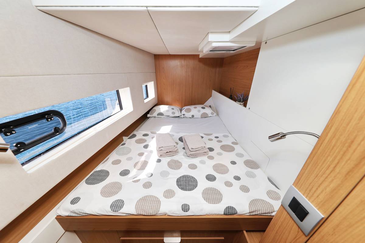Bali Catsmart, Arpina | Yacht Charter Croatia
