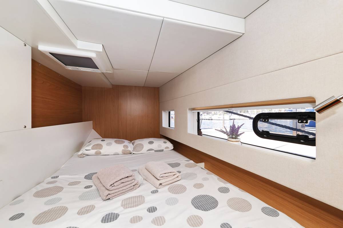 Bali Catsmart, Arpina | Yacht Charter Croatia