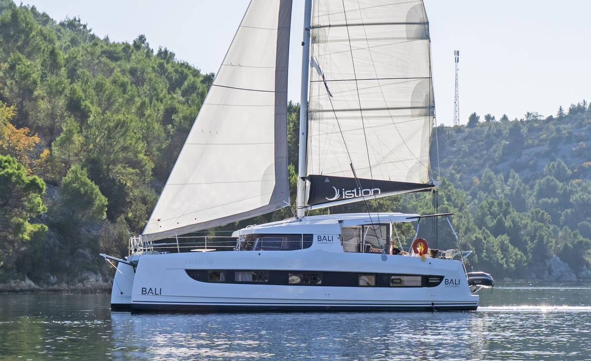 Bali Catsmart, First Flirt | Yacht Charter Croatia