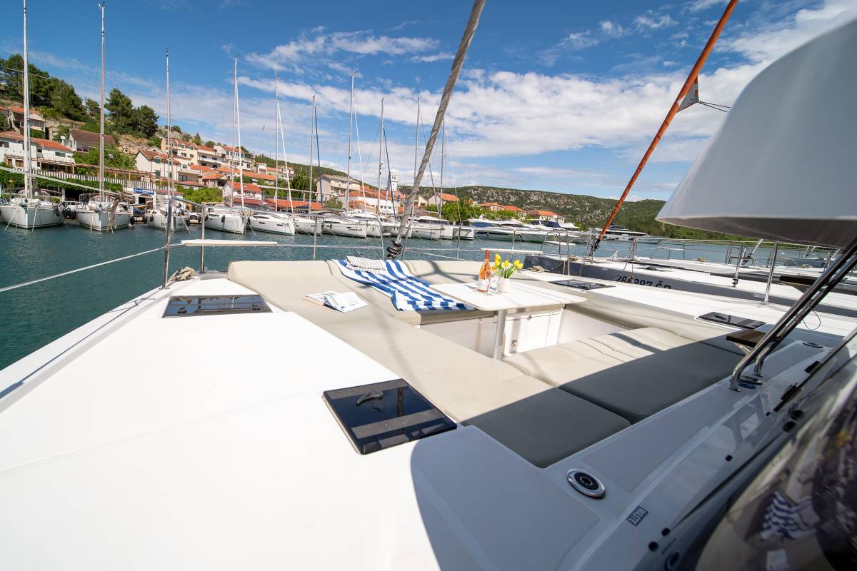 Bali Catsmart, First Flirt | Yacht Charter Croatia