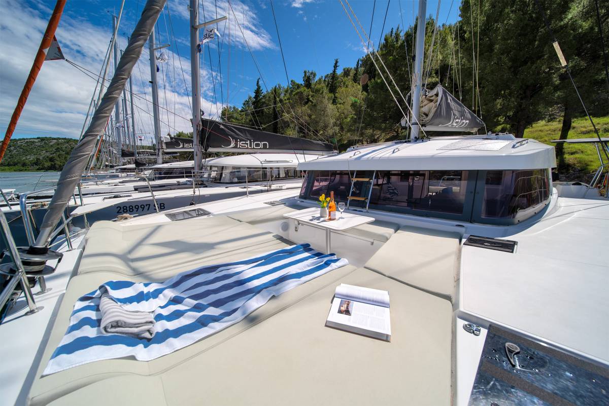 Bali Catsmart, First Flirt | Yacht Charter Croatia