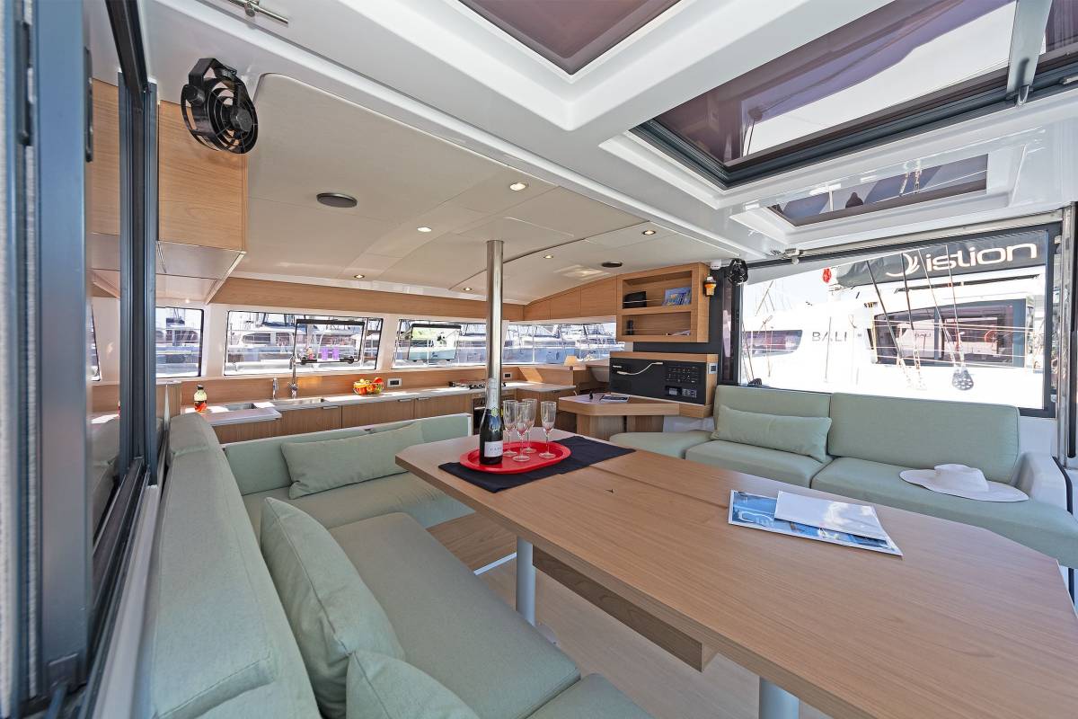 Bali Catsmart, First Flirt | Yacht Charter Croatia