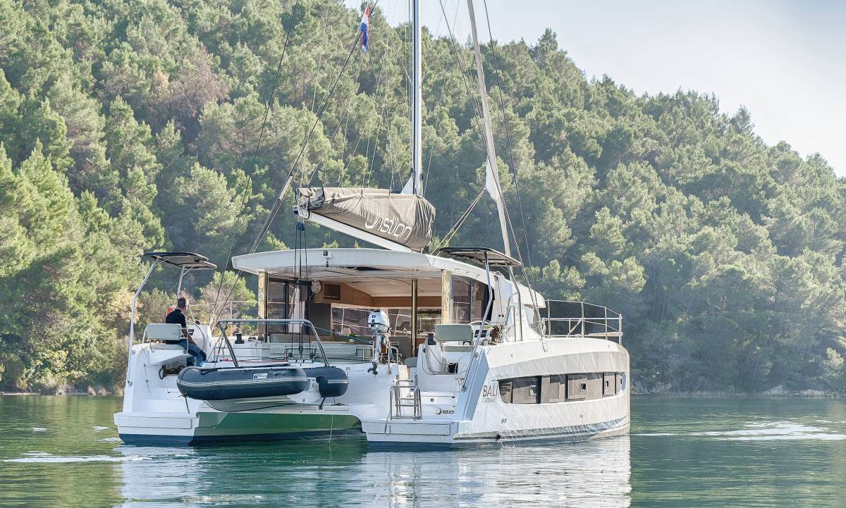 Bali Catsmart, First Whisper | Yacht Charter Croatia