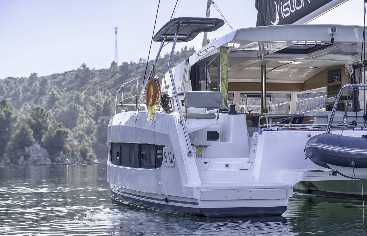 Bali Catsmart, First Whisper | Yacht Charter Croatia