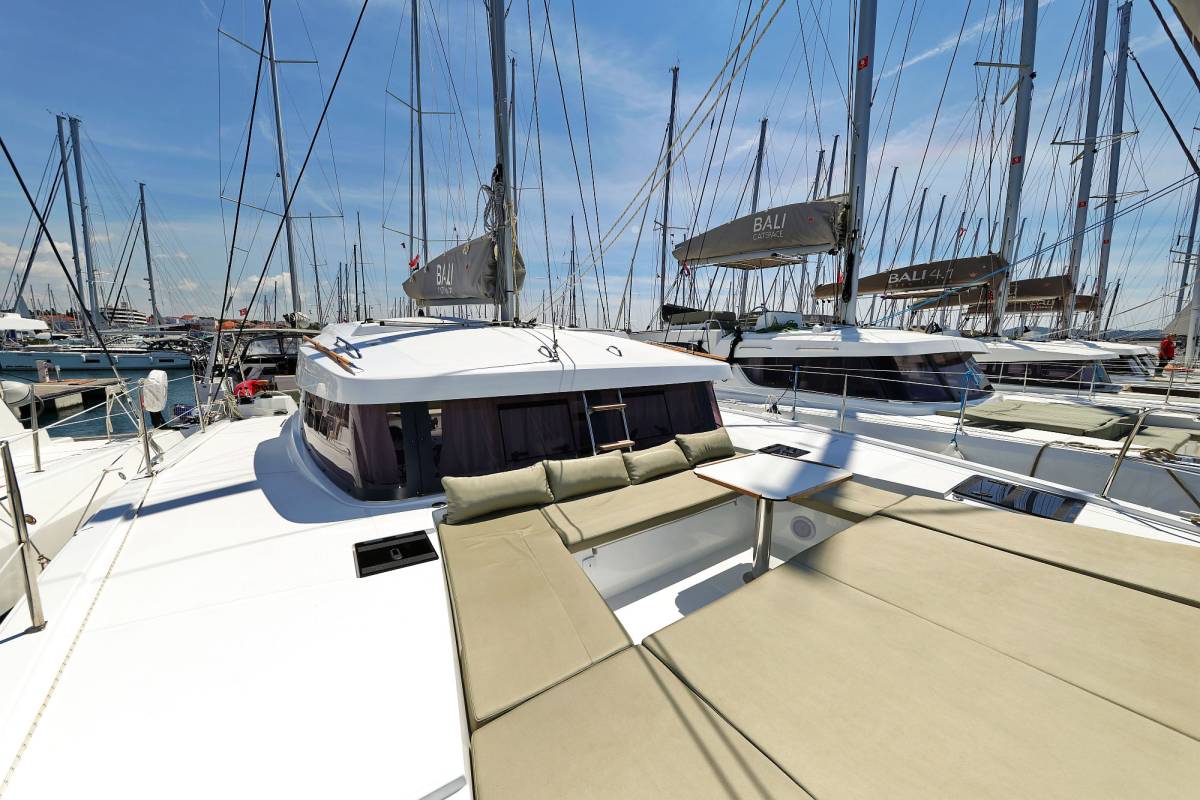 Bali Catsmart, Aventurier | Yachtcharter Kroatien