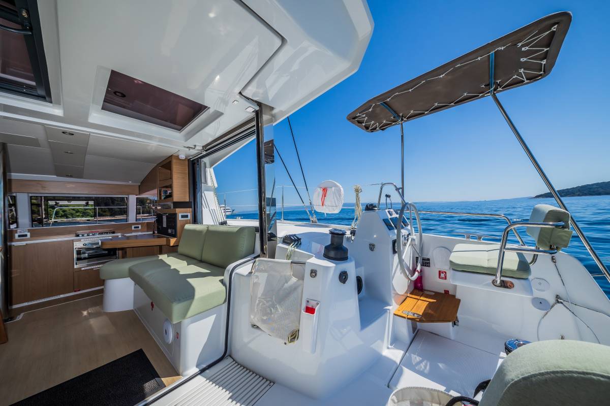 Bali Catsmart, Susanne | Yacht Charter Croatia