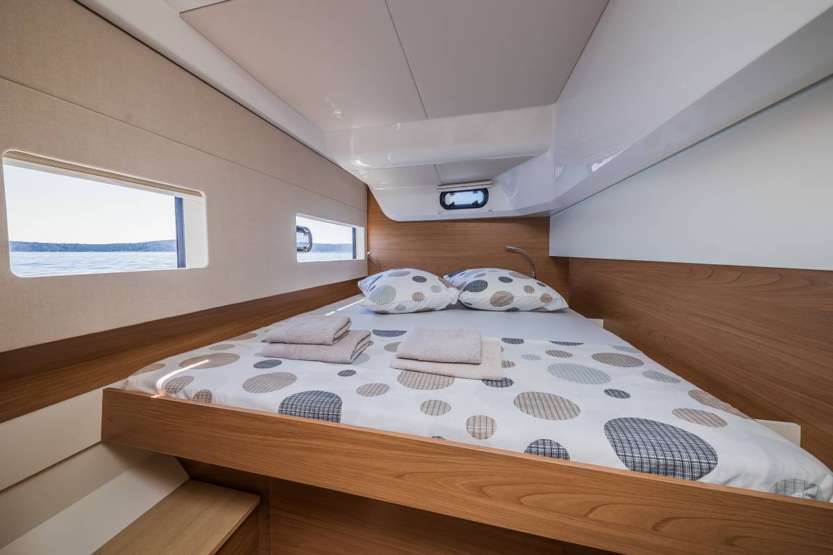 Bali Catsmart, Susanne | Yacht Charter Croatia