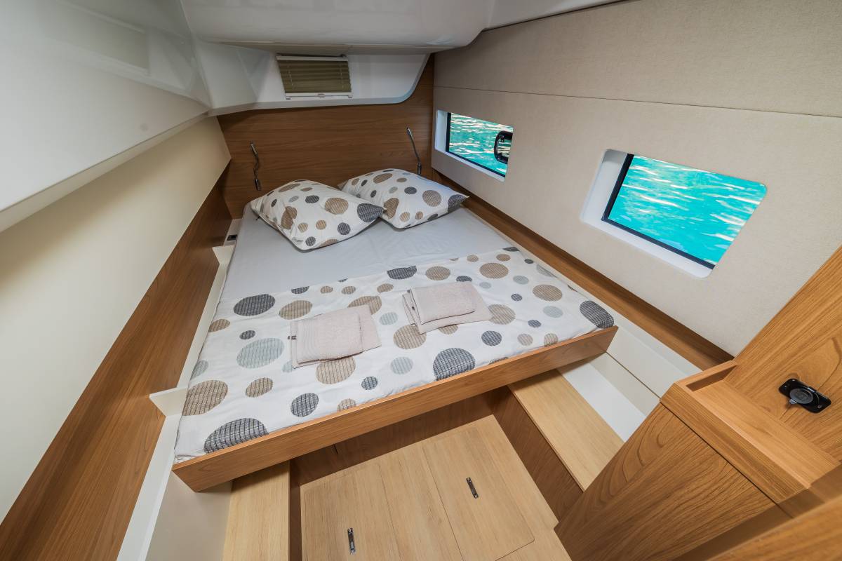 Bali Catsmart, Susanne | Yacht Charter Croatia