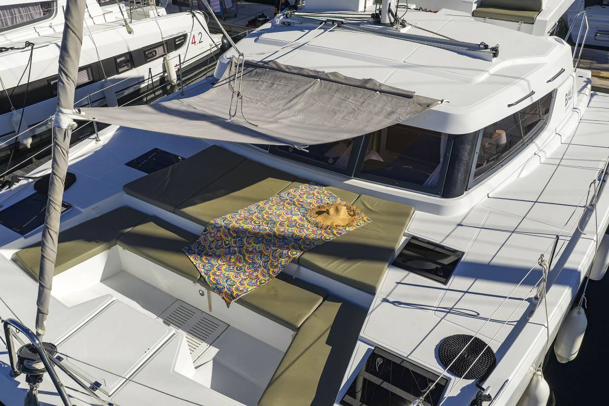 Bali Catspace OW, Warm Breeze | Yacht Charter Croatia