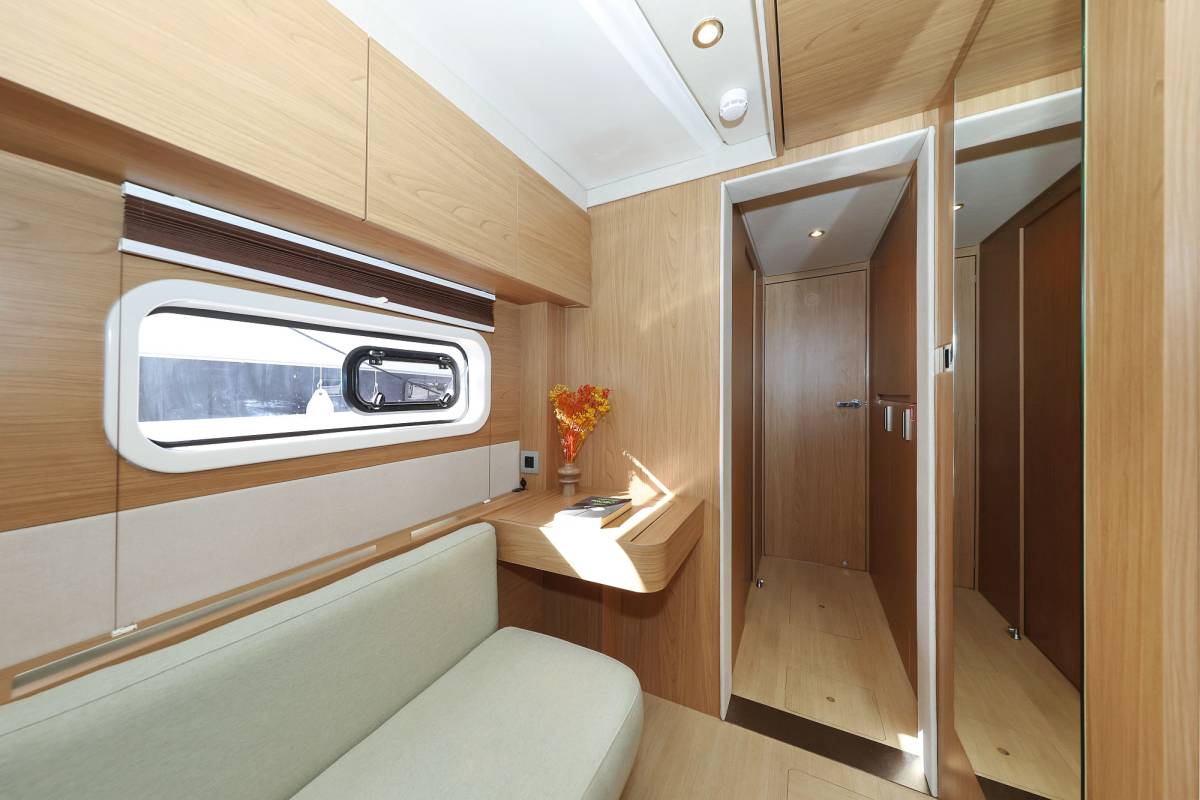 Bali Catspace OW, Warm Breeze | Yacht Charter Croatia